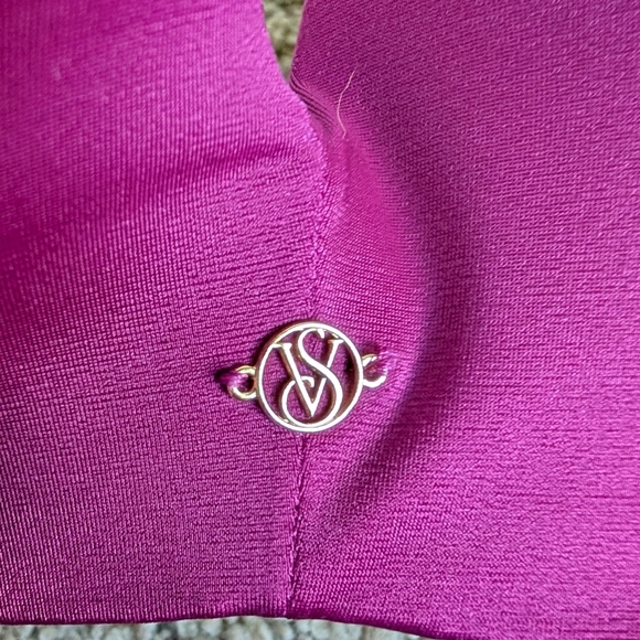 Victoria's Secret So Obsessed Wireless Push-up Bra 32D - Picture 2 of 10